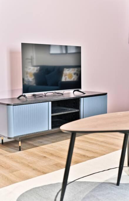 Apartment Spacieux A 5 Minutes De La Capitale Bagnolet