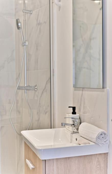 Spacieux A 5 Minutes De La Capitale Apartment *